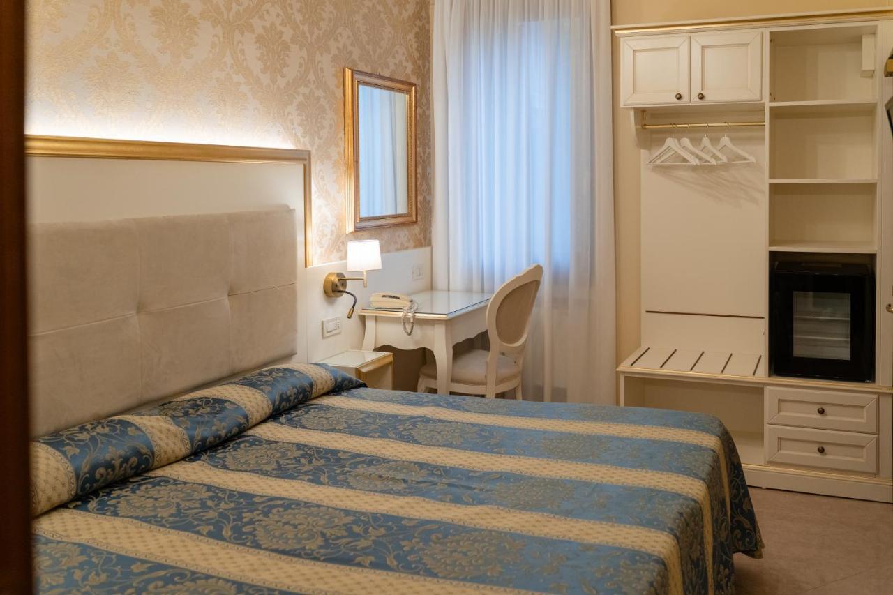 Superior Double or Twin Room,1498561696:JPEG