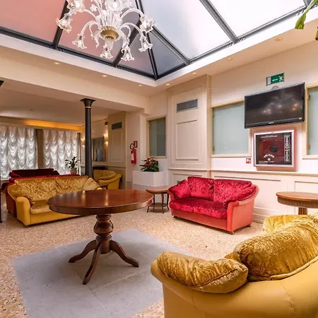 Hotel Bella Venezia-2