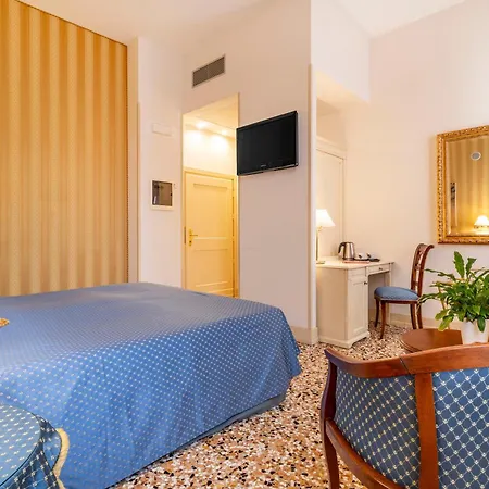 Hotel Bella Venezia-3