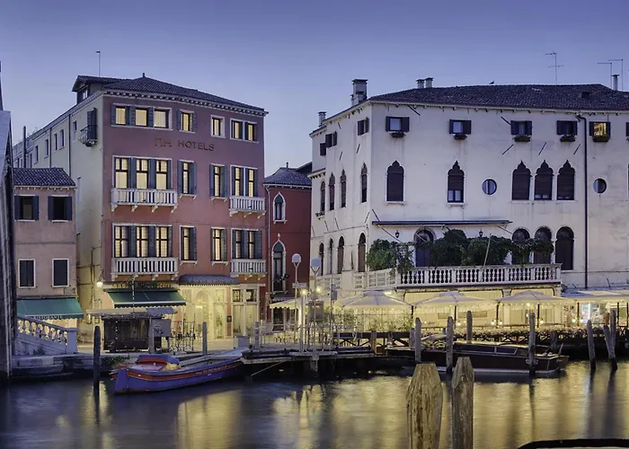 Resort: Nh Venezia Santa Lucia